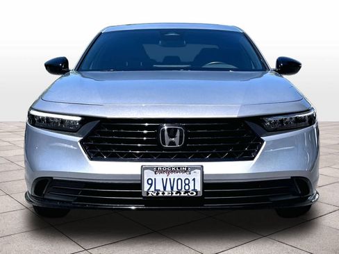 Used 2024 Honda Accord Sport image 3