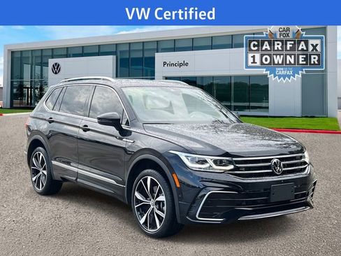 Certified 2023 Volkswagen Tiguan SEL R-Line image 3