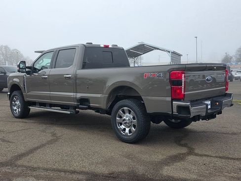 New 2026 Ford F350 Lariat w/ Chrome Package image 32