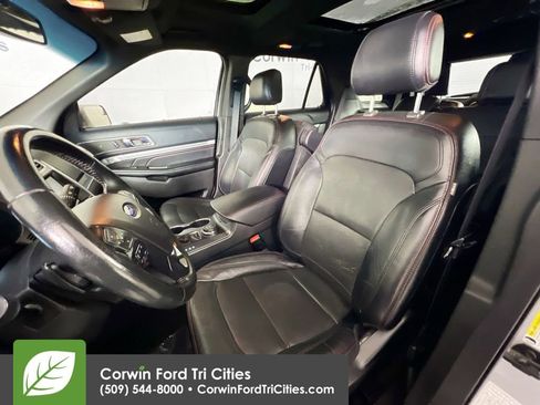 Used 2016 Ford Explorer Sport image 25