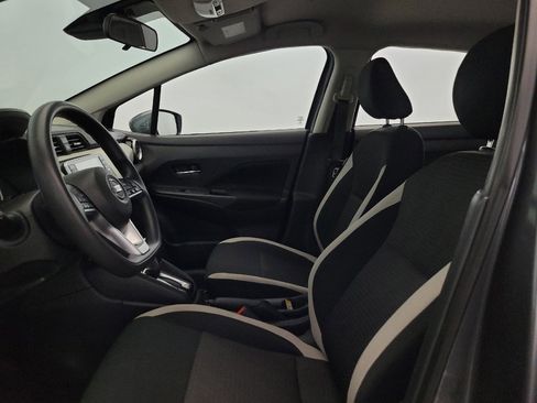 Used 2021 Nissan Versa SV FWD image 17