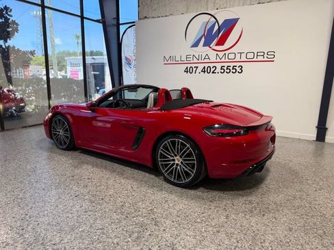 Used 2024 Porsche 718 Boxster GTS RWD image 2