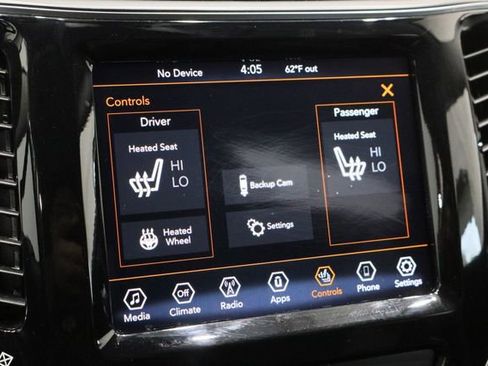 Used 2020 Jeep Cherokee Limited image 32