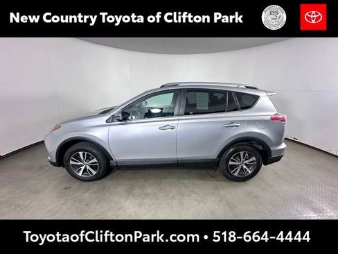 Used 2016 Toyota RAV4 XLE AWD/4WD image 6