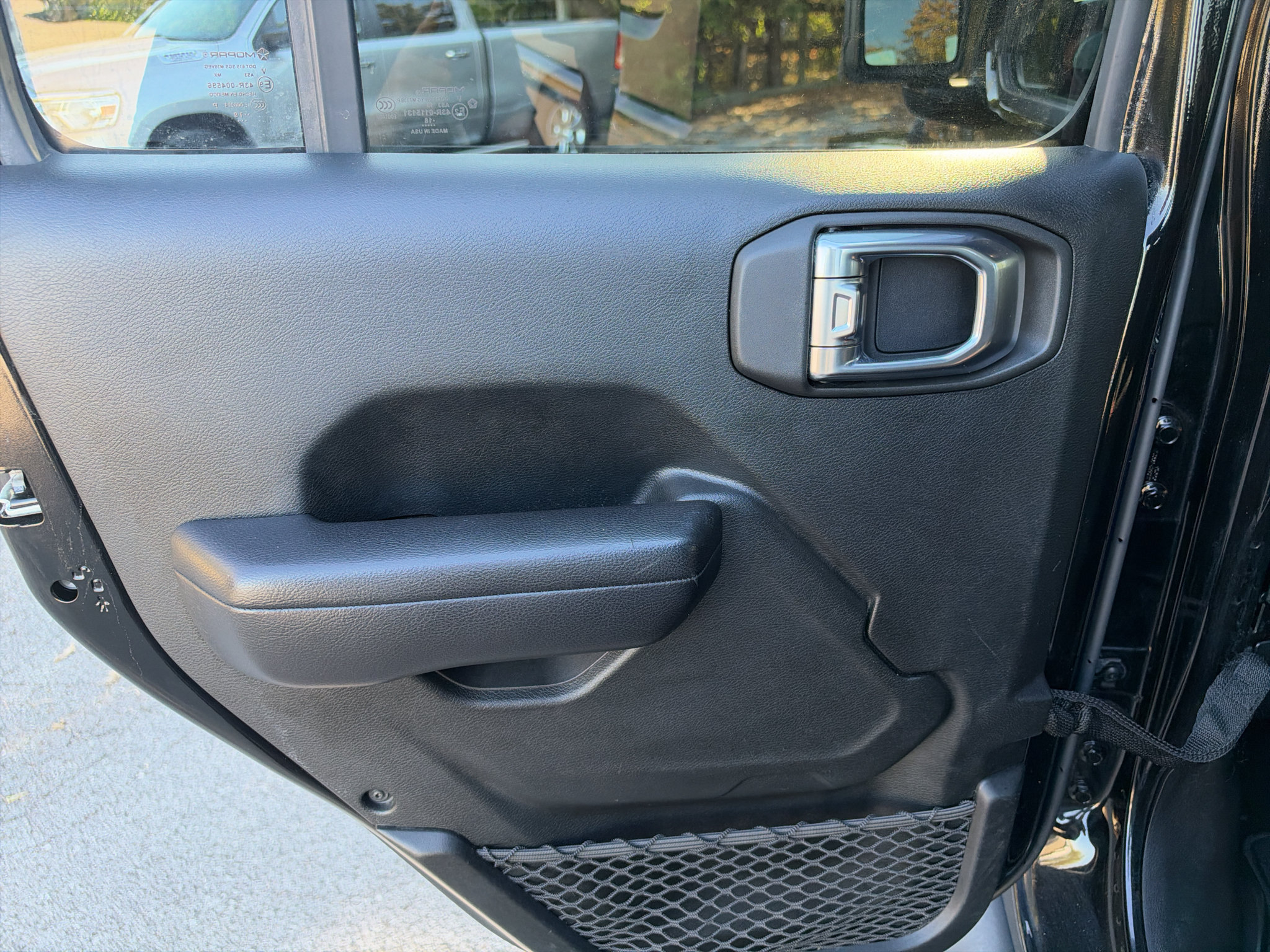 Used 2018 Jeep Wrangler Unlimited Rubicon AWD/4WD image 24