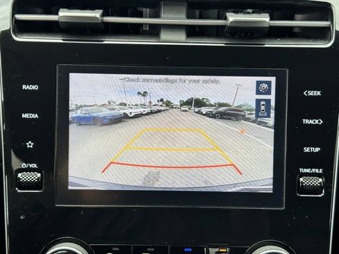 Used 2022 Hyundai Tucson SEL image 17