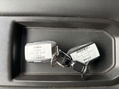 Used 2020 GMC Sierra 1500 SLE w/ SLE Value Package image 22