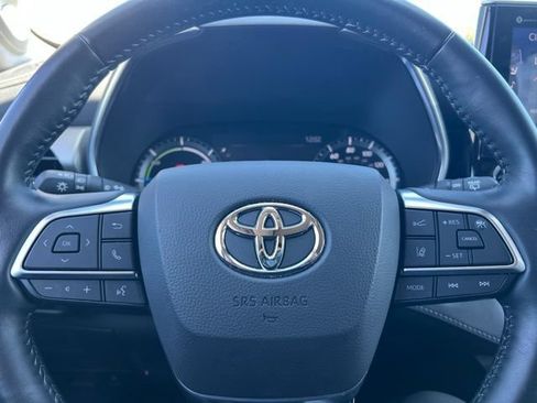 Used 2021 Toyota Highlander Platinum AWD/4WD image 24
