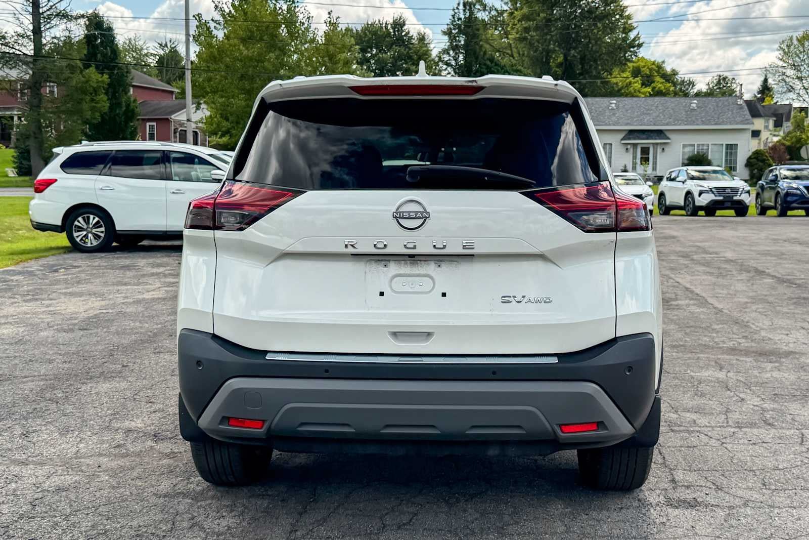 Certified 2023 Nissan Rogue SV w/ SV Premium B Package AWD/4WD image 4