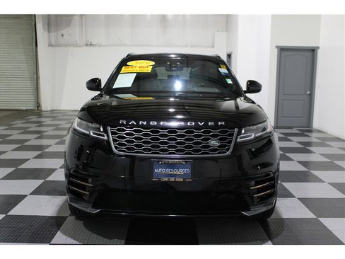 Used 2019 Land Rover Range Rover Velar R-Dynamic SE image 2