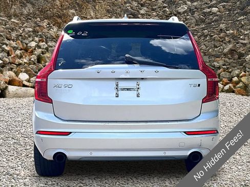 Used 2018 Volvo XC90 T5 Momentum w/ Convenience Package AWD/4WD image 4