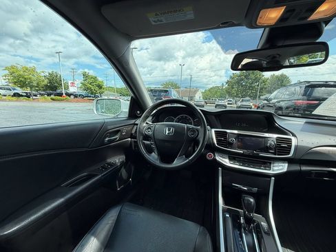 Used 2015 Honda Accord EX-L image 13