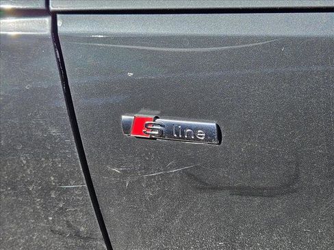 Used 2017 Audi A4 2.0T Premium Plus w/ Premium Plus Package image 5