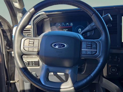 Used 2024 Ford F250 Lariat w/ Chrome Package image 14