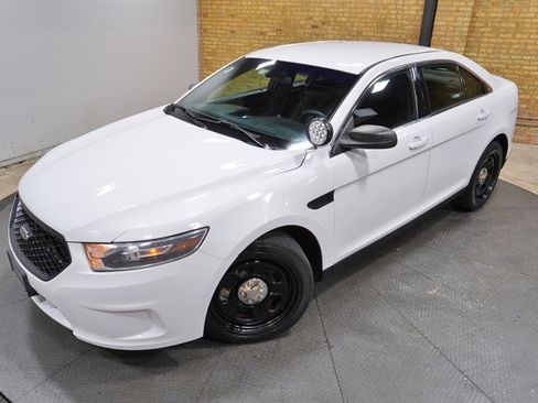 Used 2017 Ford Taurus Police Interceptor AWD image 2