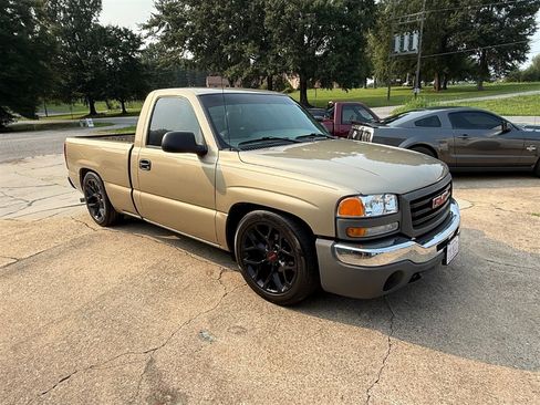 Used 2004 GMC Sierra 1500 W/T RWD image 8