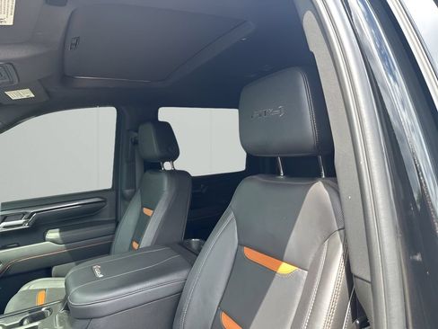 Used 2024 GMC Sierra 2500 AT4 w/ AT4 Premium Plus Package AWD/4WD image 30