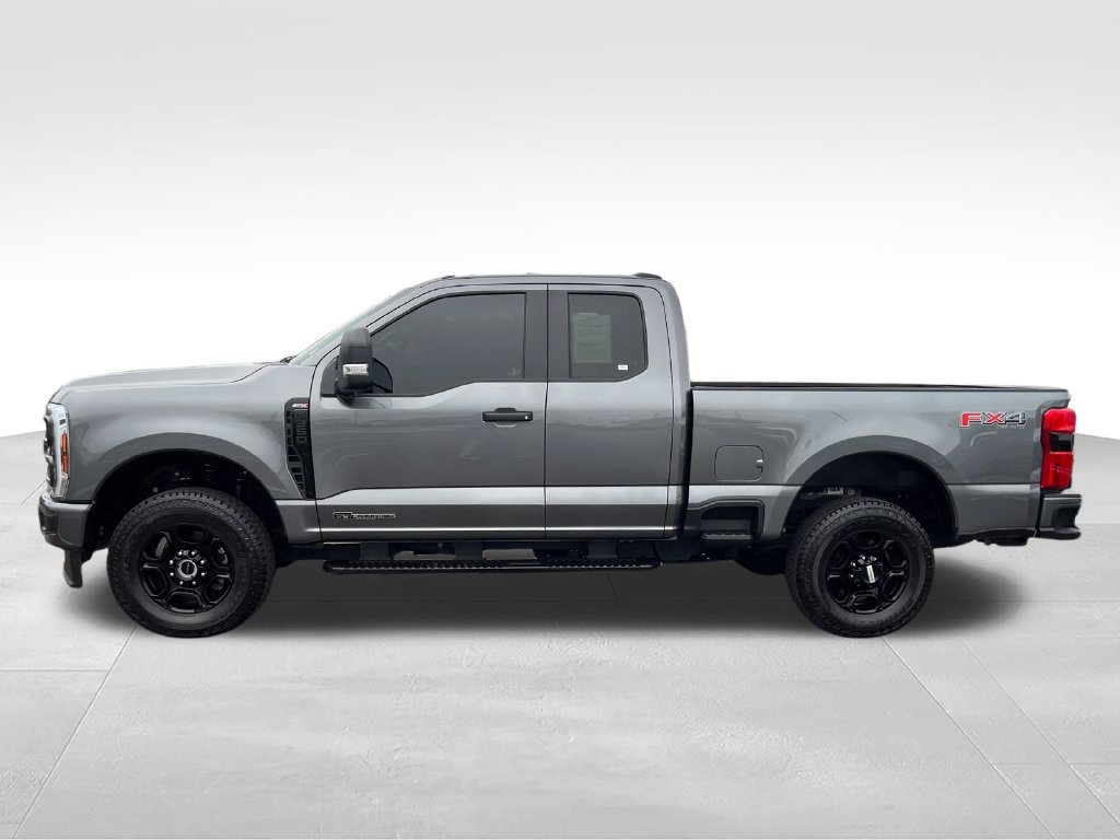 Used 2024 Ford F350 XL w/ STX Appearance Package AWD/4WD image 2