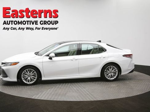 Used 2019 Toyota Camry XLE image 60