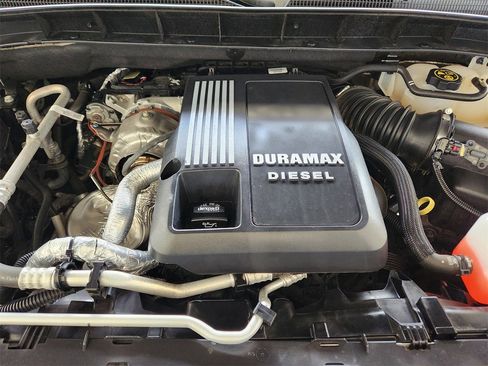 Used 2023 GMC Sierra 1500 SLT image 29