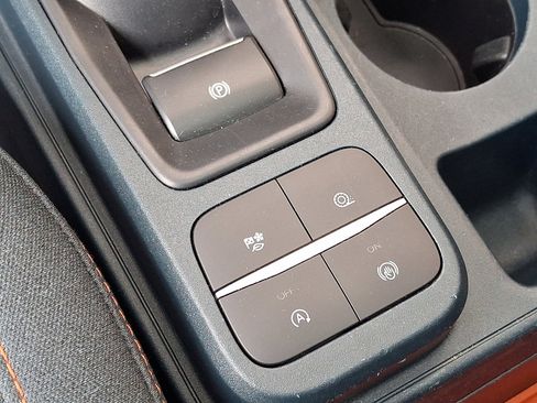 Used 2022 Ford Maverick XLT FWD image 25