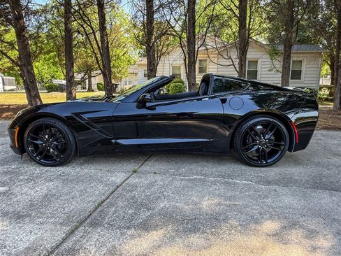 Used 2016 Chevrolet Corvette Stingray Coupe w/ Carbon Flash Badge Package RWD image 25