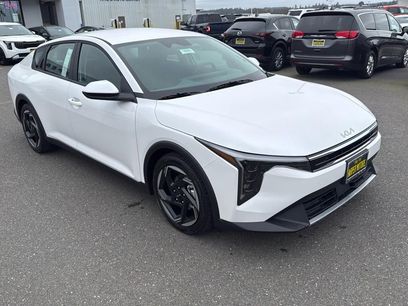 New 2025 Kia K4 EX