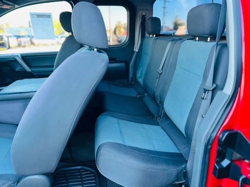 Used 2005 Nissan Titan XE image 11