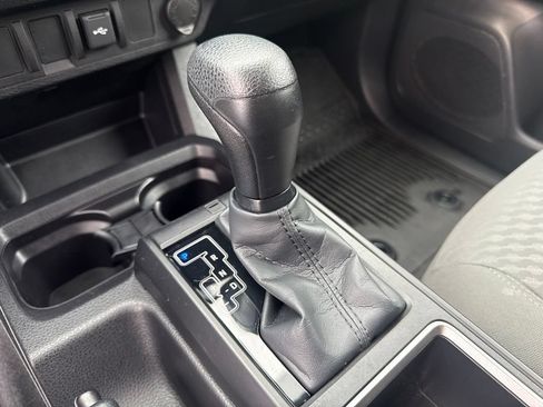 Used 2023 Toyota Tacoma SR AWD/4WD image 32