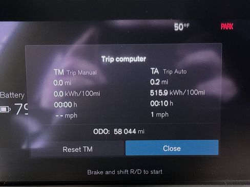 Used 2022 Volvo XC40 P8 Recharge Ultimate image 17