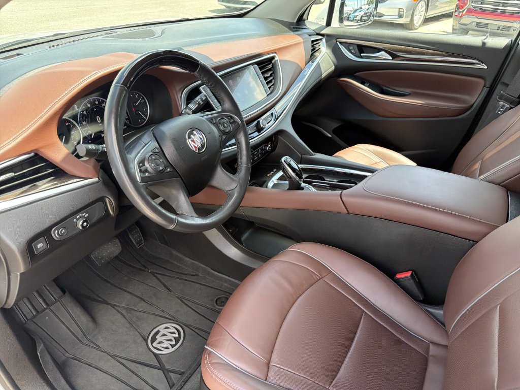 Used 2021 Buick Enclave Avenir w/ Avenir Technology Package AWD/4WD image 20