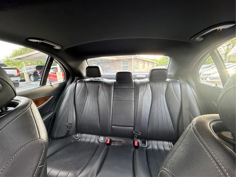 Used 2018 Mercedes-Benz E 300 4MATIC w/ Premium 1 Package image 18