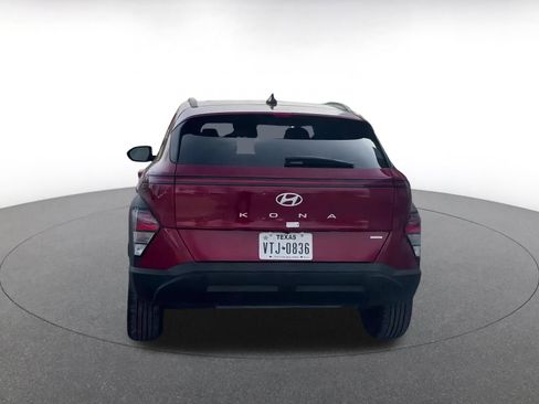 Used 2025 Hyundai Kona SEL image 12