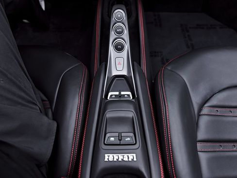 Used 2022 Ferrari F8 Tributo RWD image 83