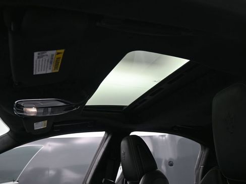 Used 2022 Maserati Ghibli GT RWD image 18