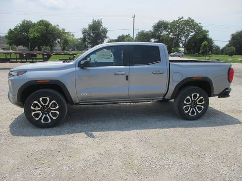 New 2026 GMC Canyon AT4 w/ Technology Plus Package AWD/4WD image 9