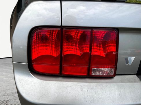 Used 2008 Ford Mustang GT RWD image 21