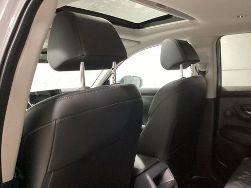 New 2026 Honda HR-V EX-L image 17