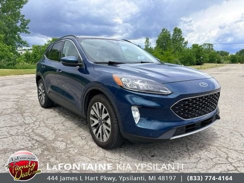 Used 2020 Ford Escape Titanium w/ Titanium Premium Package 2.0 AWD/4WD image 7