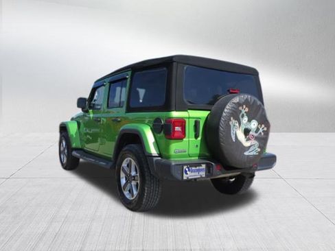 Used 2019 Jeep Wrangler Unlimited Sahara w/ Safety Group image 5