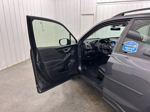 Used 2020 Subaru Forester Premium AWD/4WD image 22