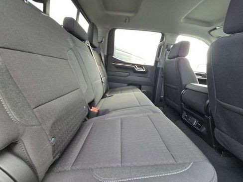 Used 2024 GMC Sierra 1500 SLE w/ Preferred Package image 15