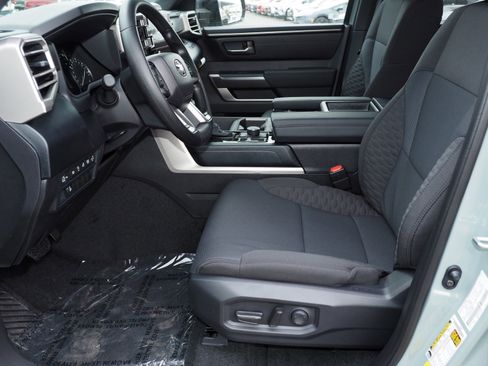 New 2026 Toyota Tundra SR5 w/ SR5 Convenience Package image 11