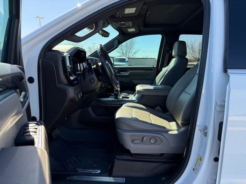 Used 2022 Chevrolet Silverado 1500 LTZ image 25