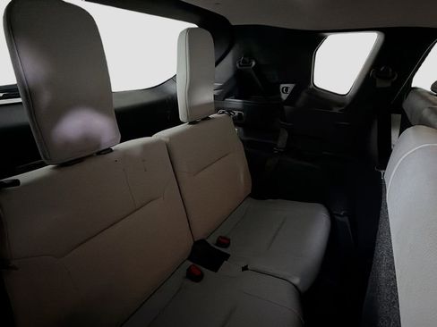 Used 2023 Mitsubishi Outlander SEL FWD image 29