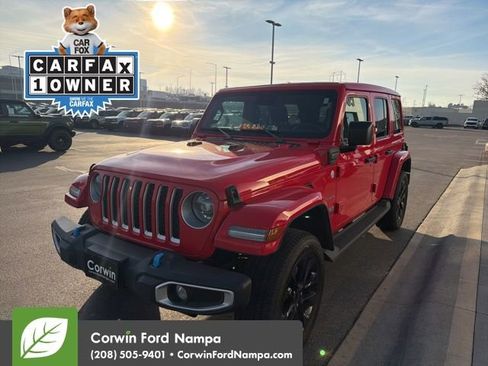 Used 2022 Jeep Wrangler Unlimited Sahara w/ Cold Weather Group image 4