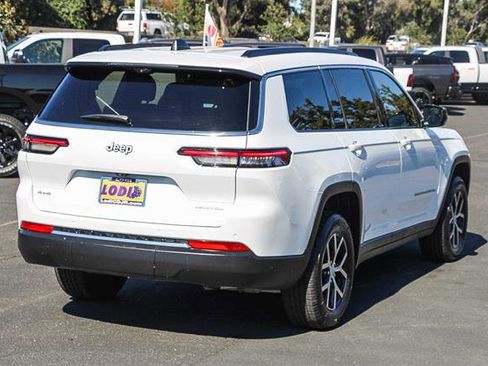 Used 2024 Jeep Grand Cherokee L Limited w/ Luxury Tech Group II image 4