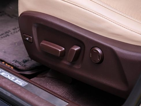 Used 2020 Lexus RX 450hL Luxury w/ Accessory Package image 36