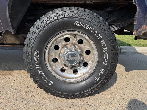 Used 2002 Ford F250 XLT image 9