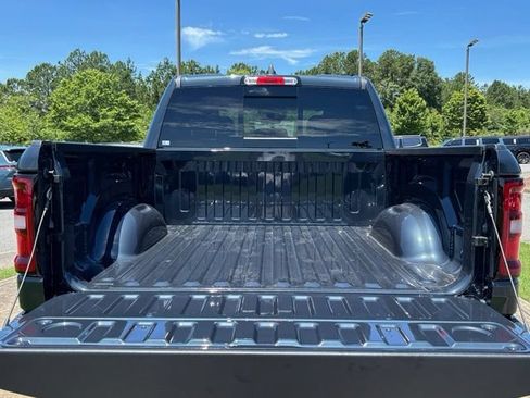 New 2026 RAM 1500 Express AWD/4WD image 27